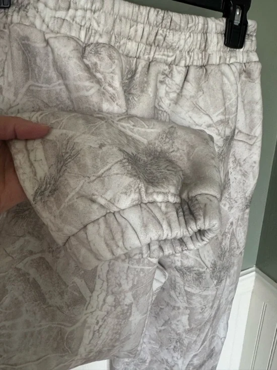 Comfrt Brand New White Birch Soft Joggers Size Medium - Picture 6 of 7